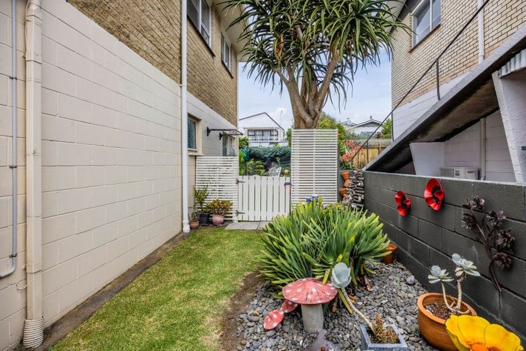 Photo of property in 4/9 Hine Street, New Plymouth, 4310