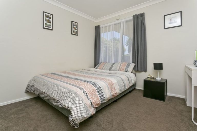 Photo of property in 57 Bluebird Crescent, Unsworth Heights, Auckland, 0632