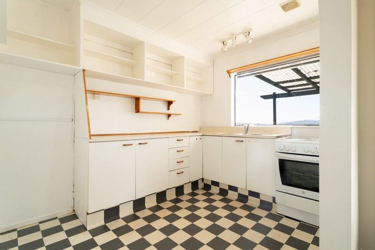 Photo of property in 35 Waiho Terrace, Elsdon, Porirua, 5022