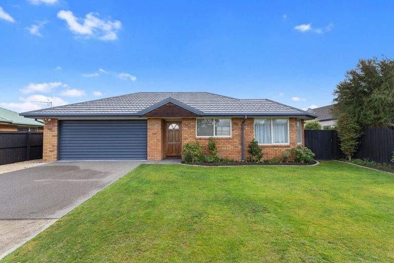 Photo of property in 25 Green Street, Rangiora, 7400