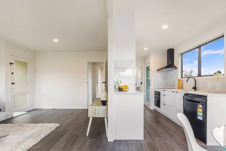 Photo of property in 1/9 Hydra Place, Glen Eden, Auckland, 0602