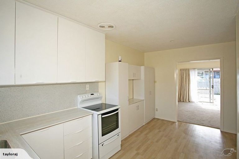 Photo of property in 3/12 Peer Street, Upper Riccarton, Christchurch, 8041