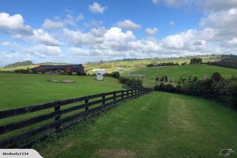 Photo of property in 22 Pigeon Berry Lane, Mangawhai, 0573