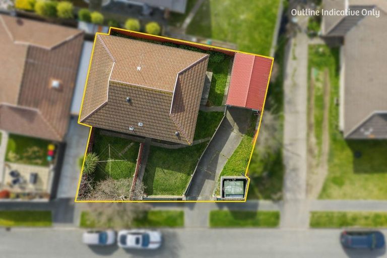 Photo of property in 2/68 Kawau Crescent, Bromley, Christchurch, 8062