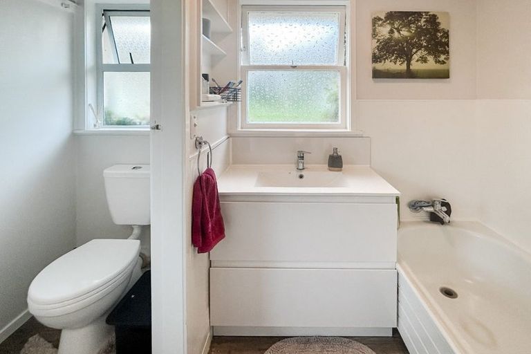 Photo of property in 305 Clayton Road, Pukehangi, Rotorua, 3015