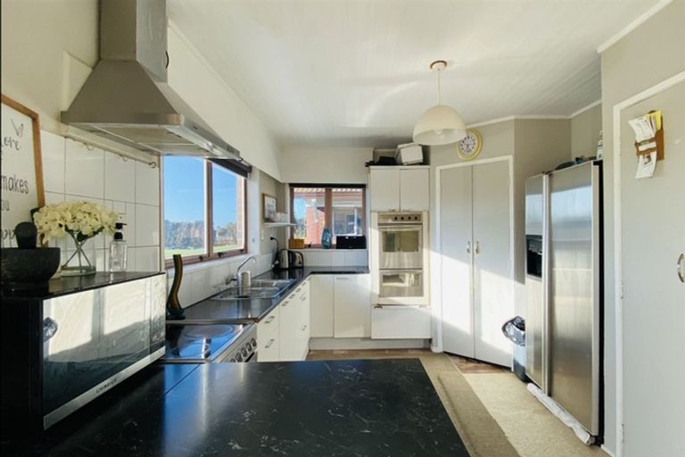 Photo of property in 19 Domain Road, Weymouth, Auckland, 2103