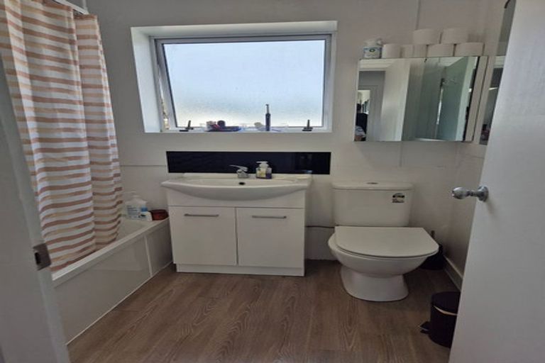 Photo of property in 16 Milford Avenue, Calton Hill, Dunedin, 9012