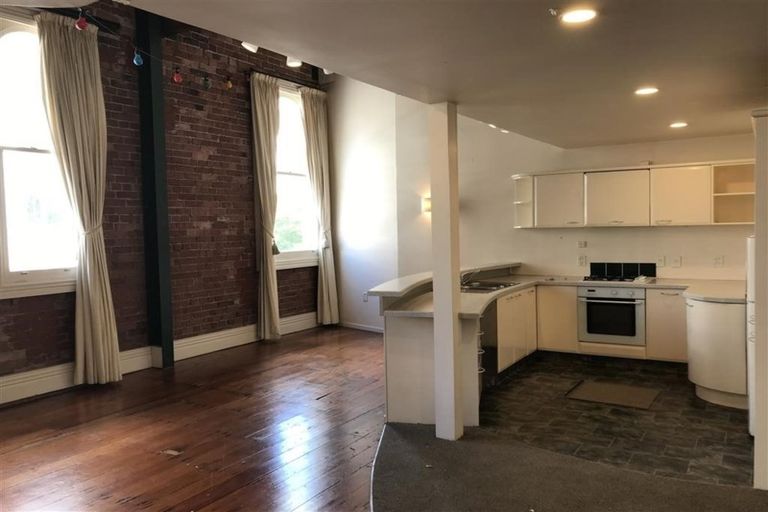 Photo of property in Maison Cabriole Building, 3/60 Courtenay Place, Te Aro, Wellington, 6011