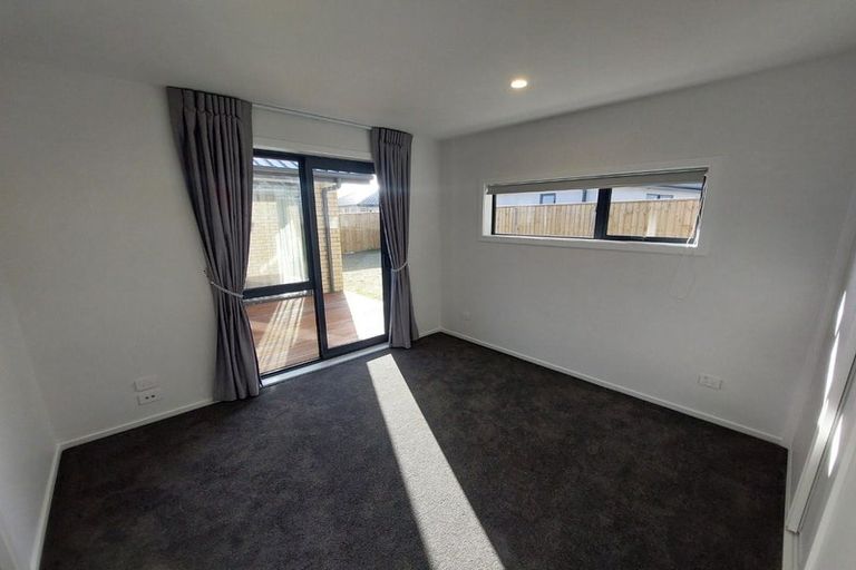 Photo of property in 35 Blue Jacket Drive, Halswell, Christchurch, 8025