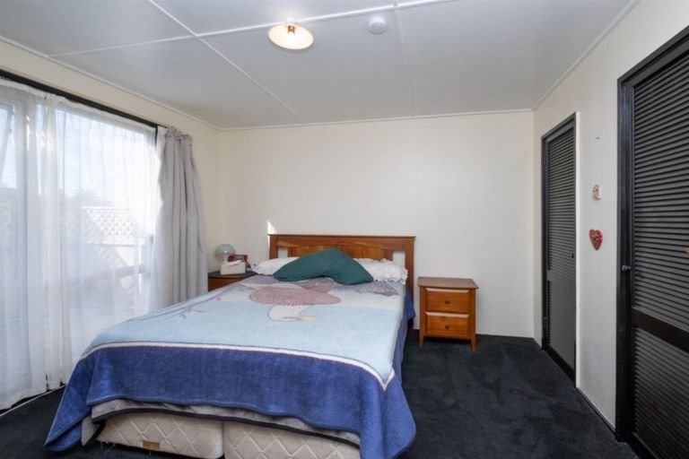 Photo of property in 9 York Street, Eltham, 4322