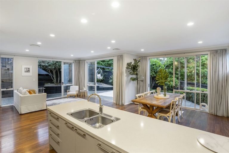 Photo of property in 202b Beach Road, Campbells Bay, Auckland, 0630