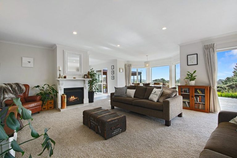 Photo of property in 26a Awhiorangi Promenade, Swanson, Auckland, 0816