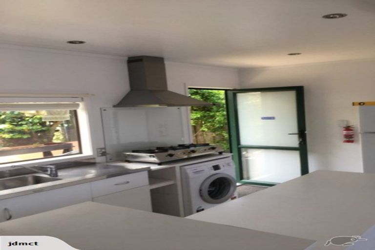 Photo of property in 20 Sceptre Place, Avondale, Auckland, 1026