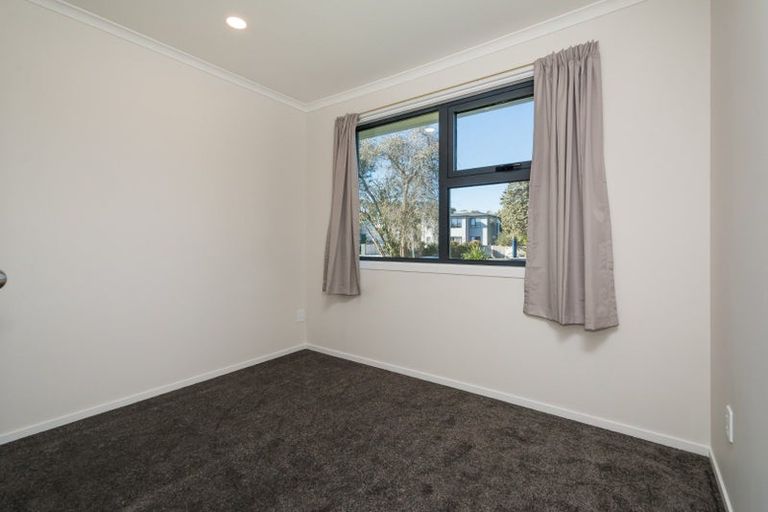 Photo of property in 156 Sunnynook Road, Sunnynook, Auckland, 0620