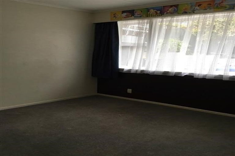 Photo of property in 335f Devon Street West, New Plymouth, 4310