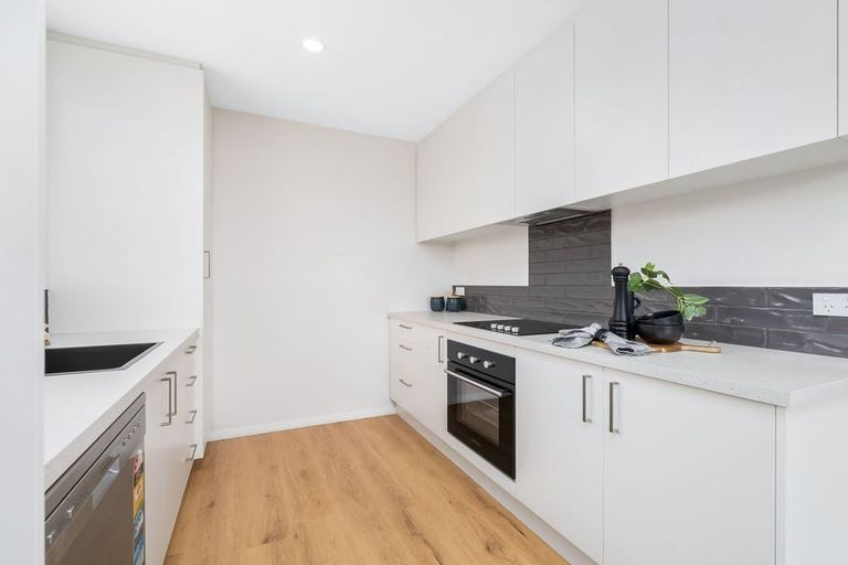 Photo of property in 15 Pethig Place, Halswell, Christchurch, 8025