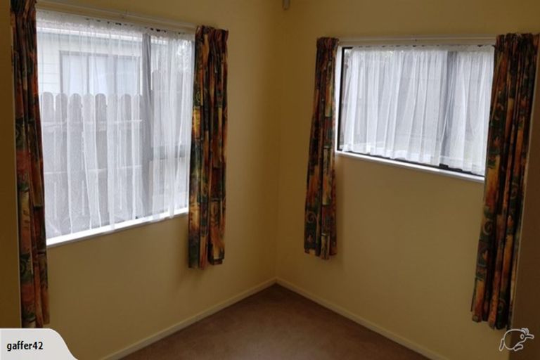 Photo of property in 46 Guadeloupe Crescent, Grenada Village, Wellington, 6037