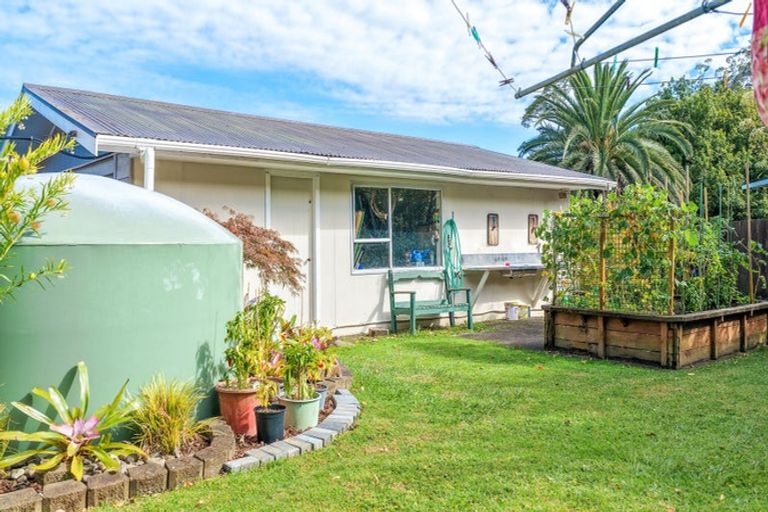 Photo of property in 11 Firth View Road, Te Puru, Thames, 3575