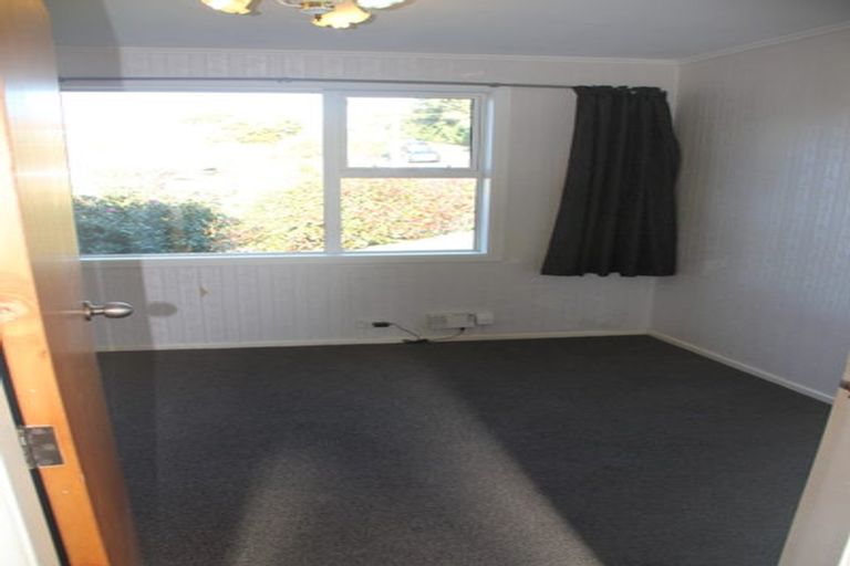 Photo of property in 3 Saville Row, Johnsonville, Wellington, 6037