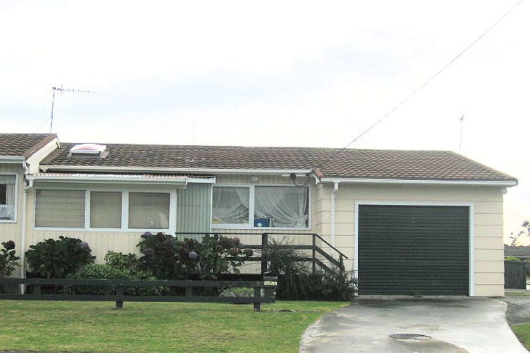 Photo of property in 9b Arawhata Road, Paraparaumu, 5032