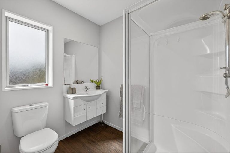 Photo of property in 15 Saint Peters Close, Woolston, Christchurch, 8062