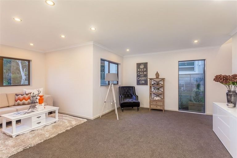 Photo of property in 19 Farnol Street, Hillsborough, Auckland, 1042