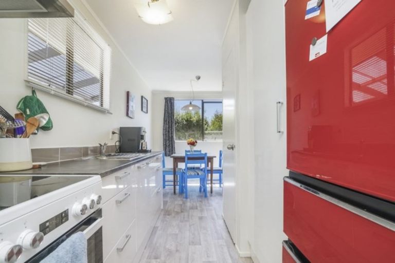 Photo of property in 18 Lloyd Drive, Nawton, Hamilton, 3200