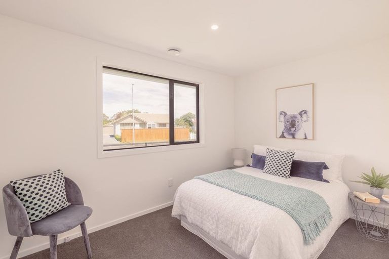 Photo of property in 12 Mckellar Place, Hornby, Christchurch, 8042