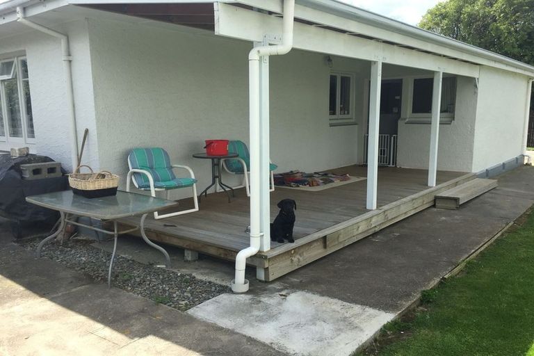 Photo of property in 15 Manse Street, Waimate, 7924