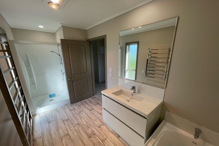 Photo of property in 19 Ripiro Drive, Baylys Beach, Dargaville, 0377