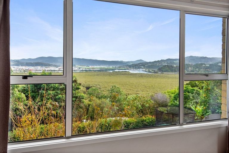 Photo of property in 38 Kokich Crescent, Onerahi, Whangarei, 0110