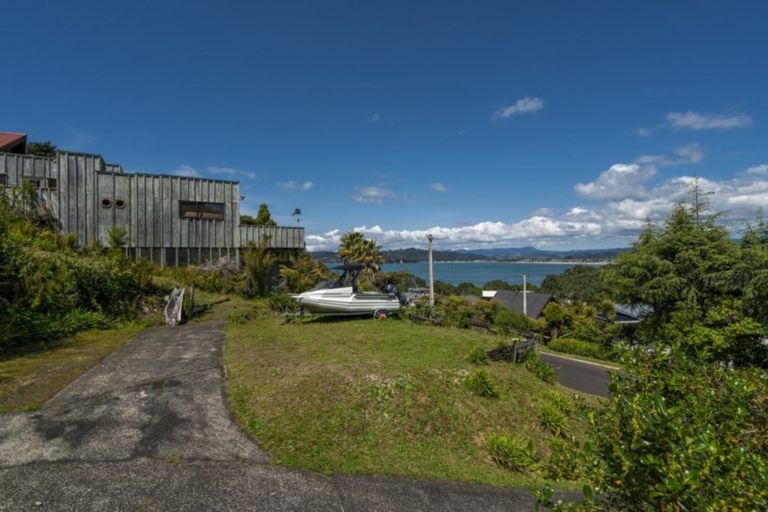 Photo of property in 19 Haddon Crescent, Whitianga, 3510