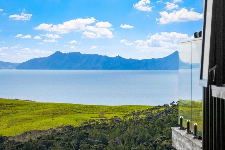 Photo of property in 1570 Cove Road, Mangawhai, 0573