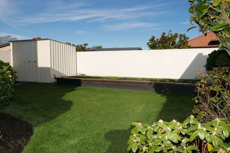 Photo of property in 4 Crofton Road, Harewood, Christchurch, 8051