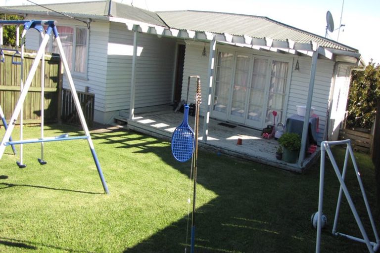 Photo of property in 1/160 Forrest Hill Road, Forrest Hill, Auckland, 0620