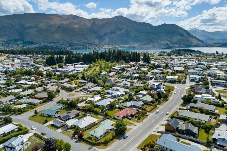 Photo of property in 31 Ragan Lane, Wanaka, 9305