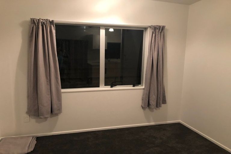 Photo of property in 53 Sikkim Crescent, Clover Park, Auckland, 2019