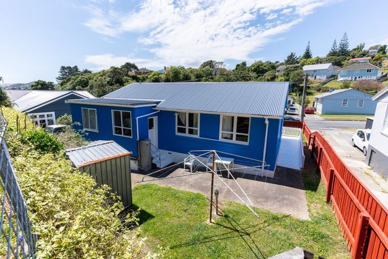 Photo of property in 189 Sievers Grove, Cannons Creek, Porirua, 5024