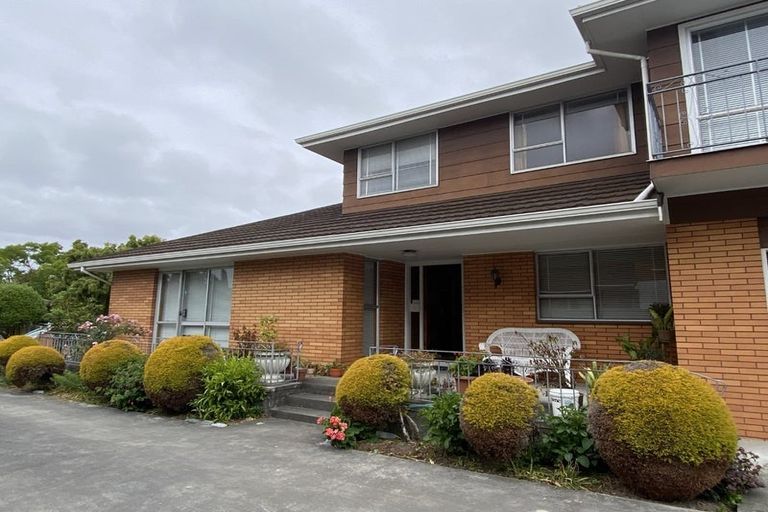 Photo of property in 22 Solway Avenue, Ilam, Christchurch, 8041