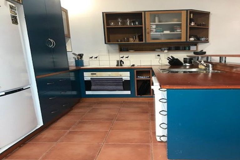 Photo of property in 9 Myrtle Crescent, Mount Cook, Wellington, 6021