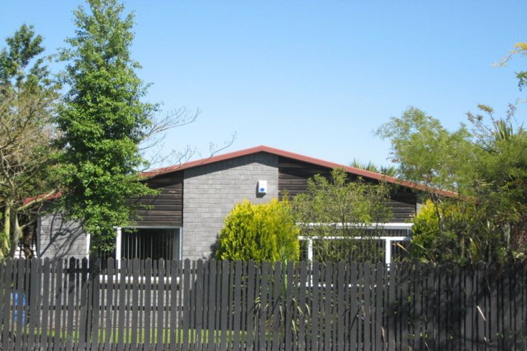 Photo of property in 2/183 Grimseys Road, Redwood, Christchurch, 8051
