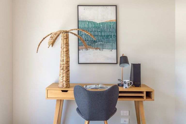 Photo of property in 19 Sea View Road, Ostend, Waiheke Island, 1081