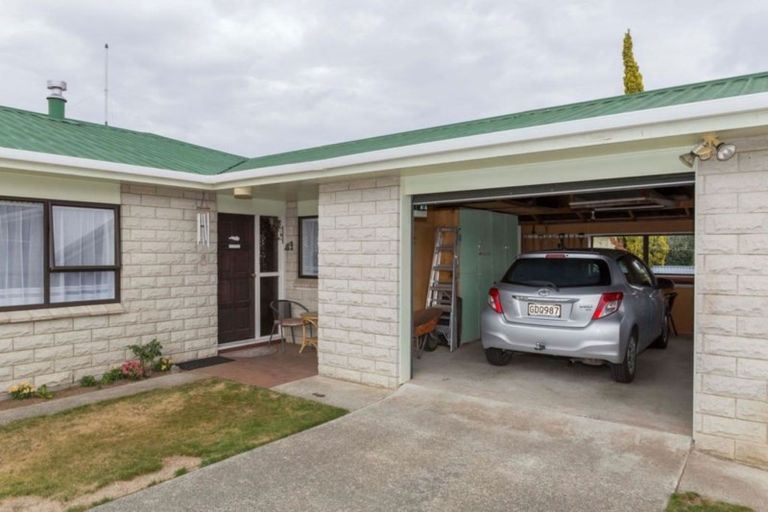 Photo of property in 44 Allardice Street, Dannevirke, 4930