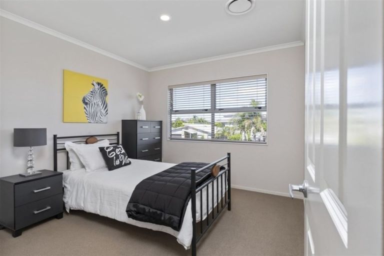 Photo of property in 25 Pine Harbour Parade, Beachlands, Auckland, 2018