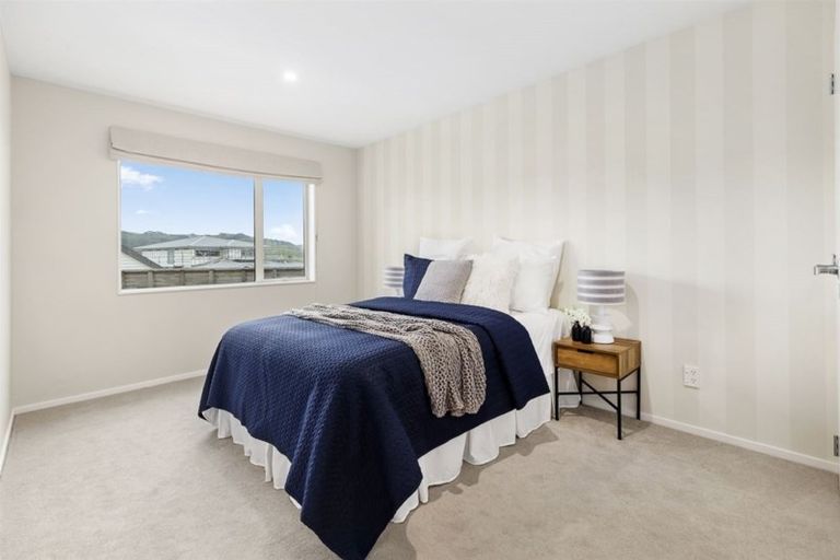 Photo of property in 7 Sue Dow Lane, Aotea, Porirua, 5024