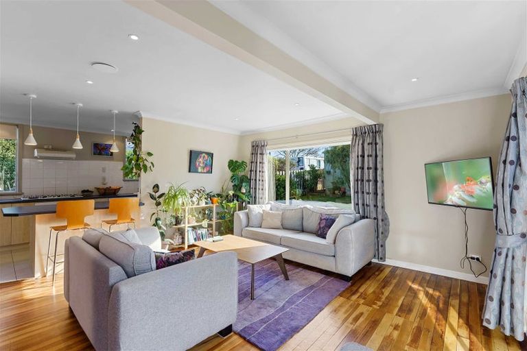 Photo of property in 108 Alexander Road, Raumati Beach, Paraparaumu, 5032