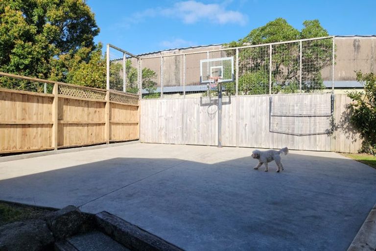 Photo of property in 86 Sunhill Road, Sunnyvale, Auckland, 0612