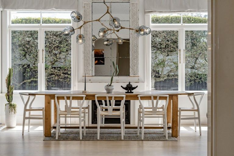 Photo of property in 60 Maungakiekie Avenue, Greenlane, Auckland, 1051