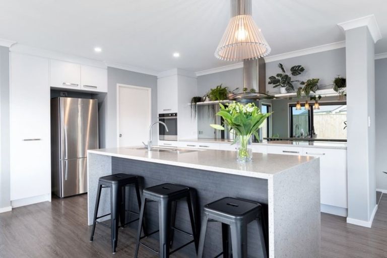 Photo of property in 19 Wairere Rise, Omokoroa, 3114