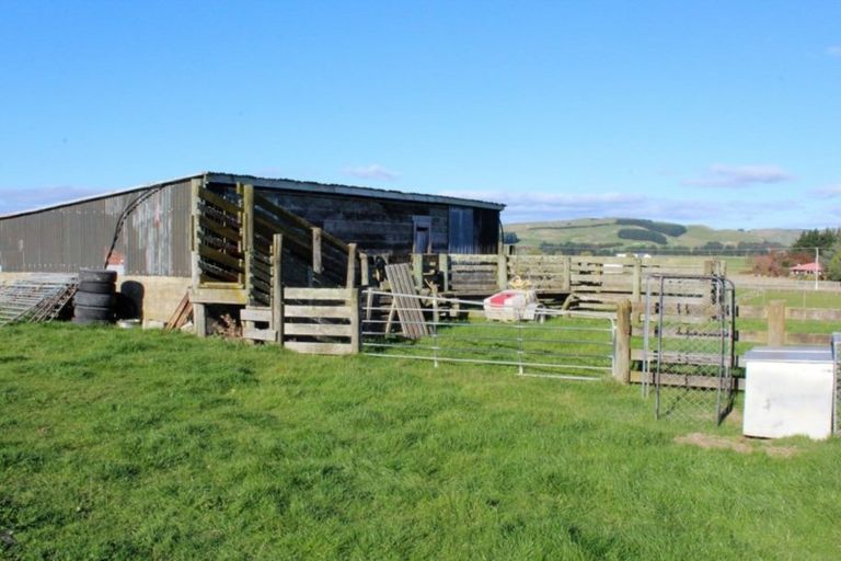 Photo of property in 183 Cowper Road, Dannevirke, 4976